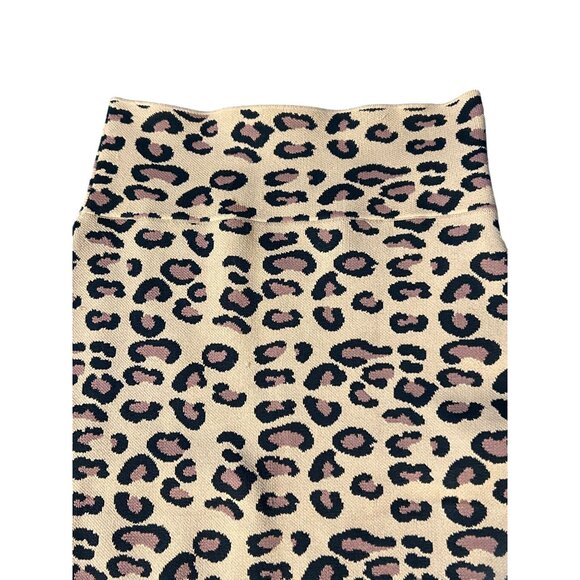 BCBGMAXAZRIA Leopard Print Pencil Mini Skirt Bodycon Pull On Size XS BCBG - Picture 3 of 5